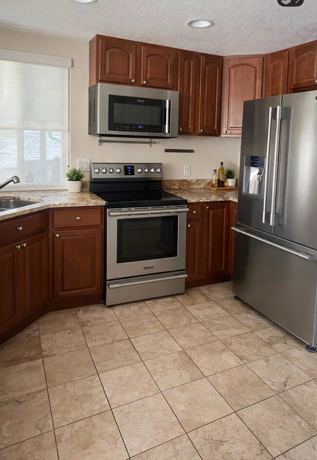 Photo - 17336 E Kenyon Dr