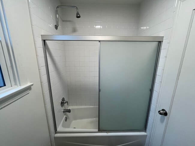 Photo - 408 W El Camino St