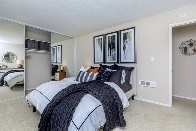Wateridge Apartment Homes