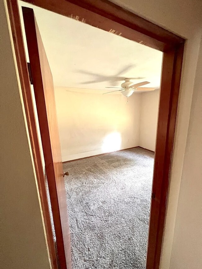 Photo - 310 S 10th St