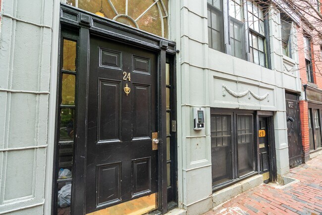 Building Photo - 24 Phillips St Unit 24-05