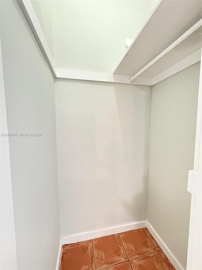 Photo - 1919 Thomas St Unit 2
