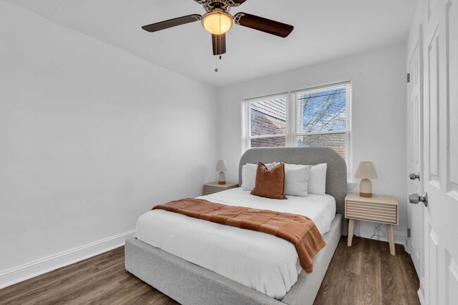 Maple Court Apartments