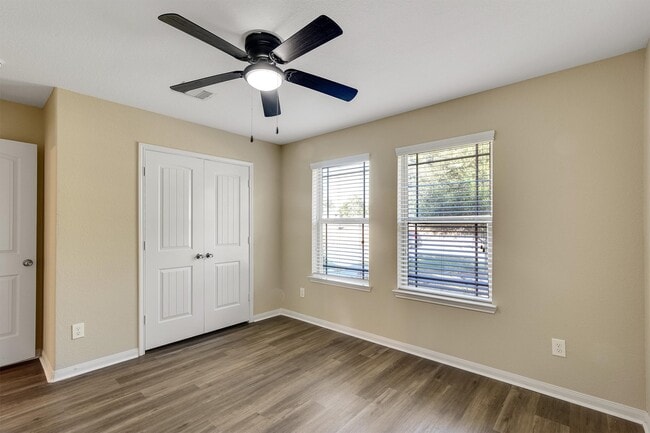 Photo - 5540 S Buffalo Cir