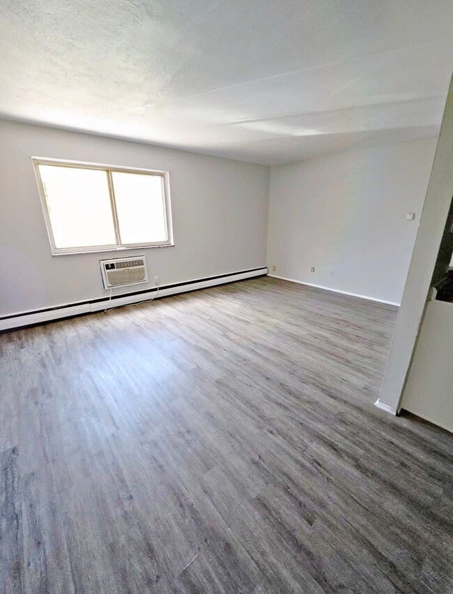 Photo - 3688 Bosworth Rd Unit 6 s available