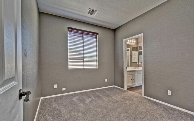 Photo - 14284 W Woodbridge Ave