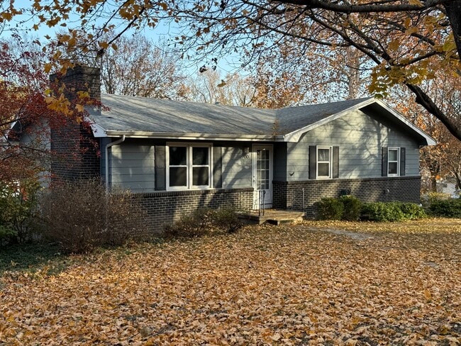 Building Photo - 200 N Delaware Ave