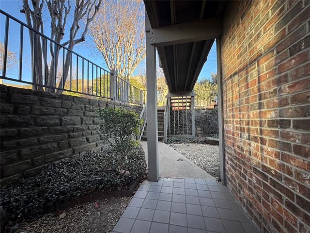 Photo - 1121 Signal Ridge Pl