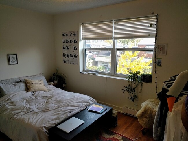 Photo - 174 Claremont St Unit 2