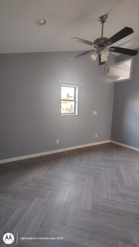 Photo - 7038 W Fillmore St