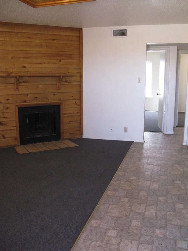 Photo - 410 SE 6th St