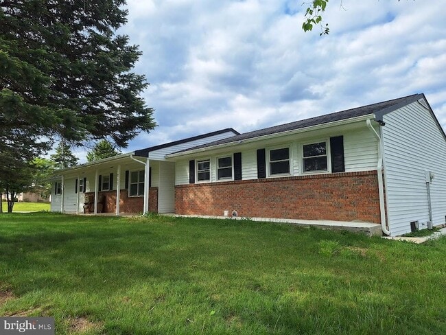 Photo - 711 Longs Gap Rd