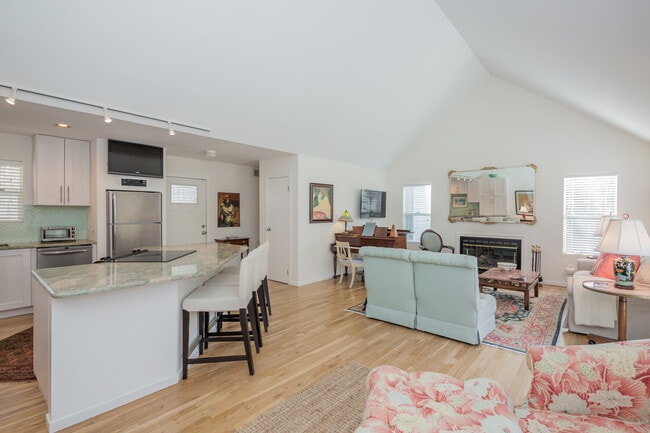 Photo - 12 President St