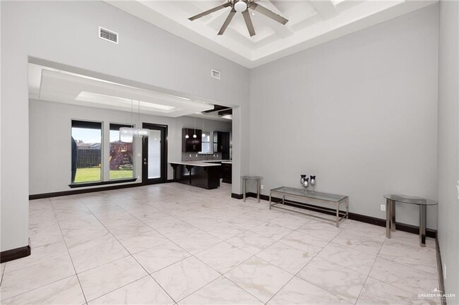 Photo - 11 Leandro St