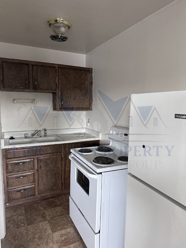 Photo - 706 Downey St Unit 19