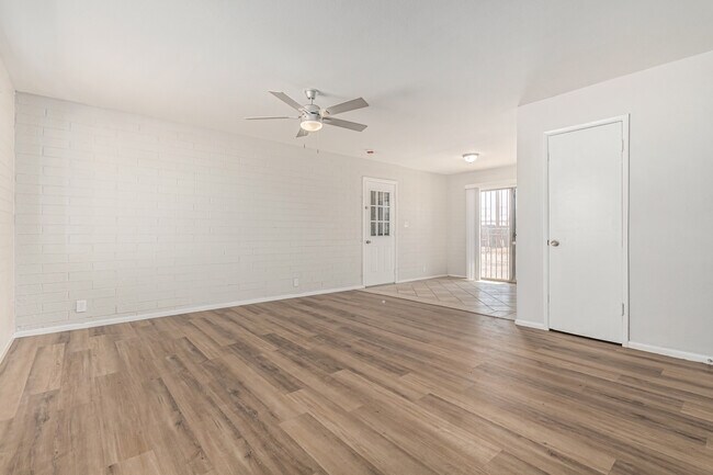Photo - 4641 S 17th Pl