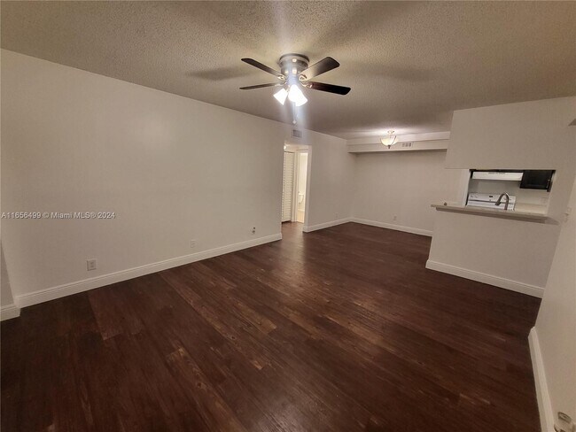 Photo - 5654 Rock Island Rd Unit 222