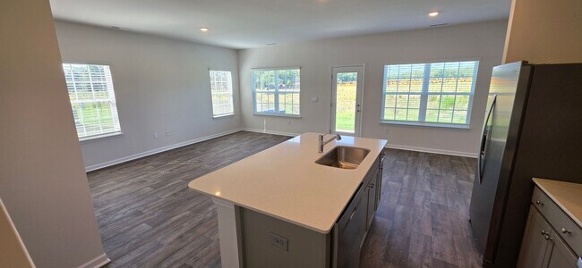 Photo - 39 Virgo Dr