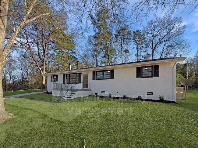 Photo - 27 Shamrock Cir