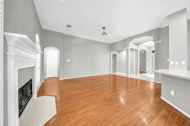 Photo - 34 Sparklewood Pl