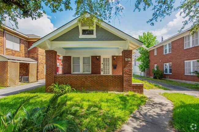 Building Photo - 516 W Pierce St Rental