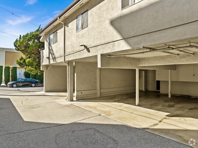 4418-4430 Cartwright Ave