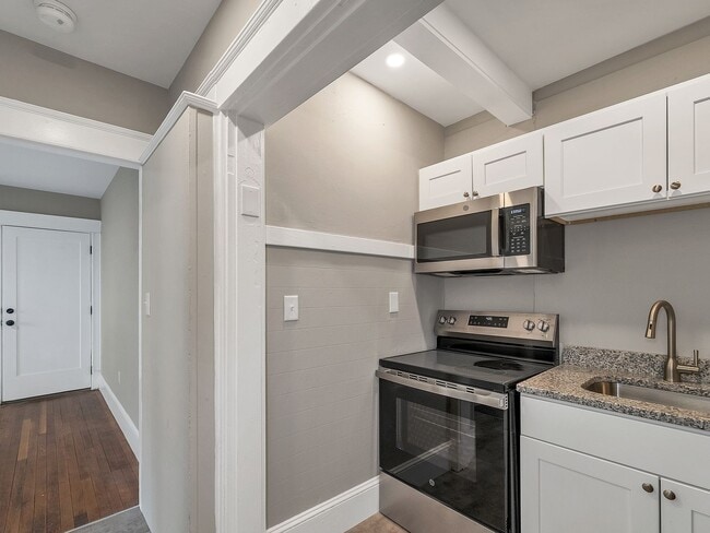 Photo - 54 Brook St Unit 2