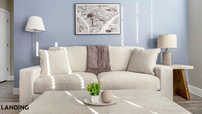 Building Photo - 1000 S Broadway Unit 221