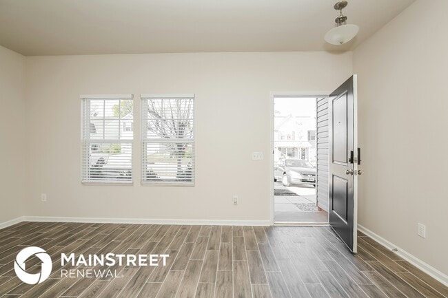 Photo - 1028 Bitting Hall Cir