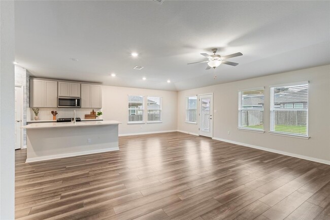 Photo - 613 Wild Spur Ln