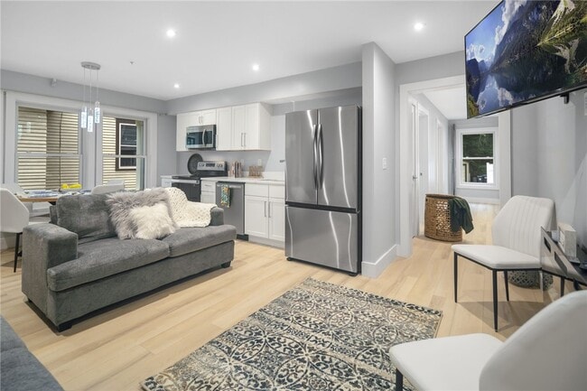 Photo - 200 Highland Ave