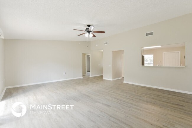 Photo - 3292 Wilderness Trail