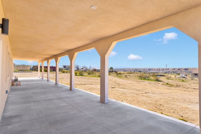 Photo - 24548 Ledbury Rd