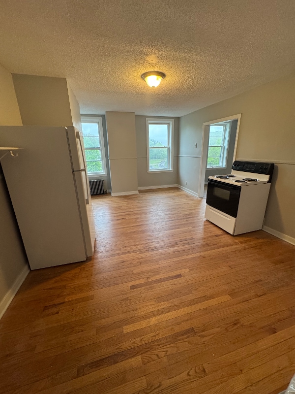 Photo - 20 Willington Ave Unit 4