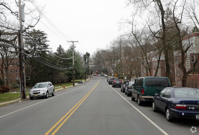 Photo - 811 Palmer Rd