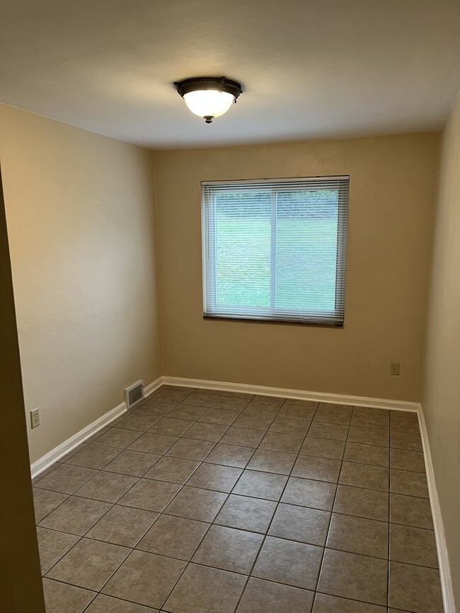 Photo - 709 Vallevista Ave