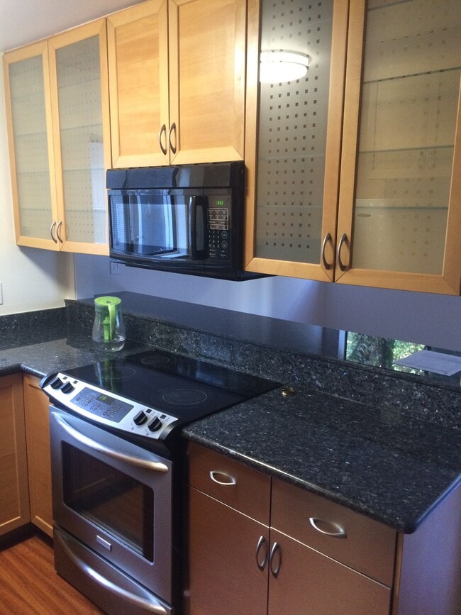 Photo - 1622 Oxford St Unidad 5W