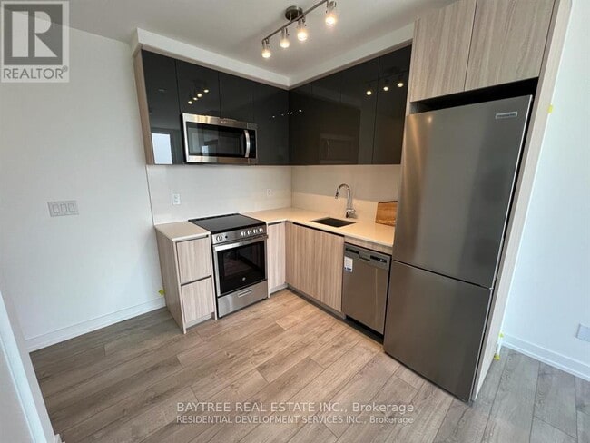Photo - 3100 Keele St Unit 1102