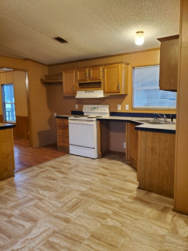 Photo - 457 Petty St