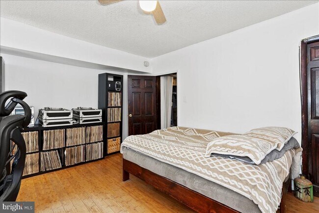 Photo - 2624 E Harold St