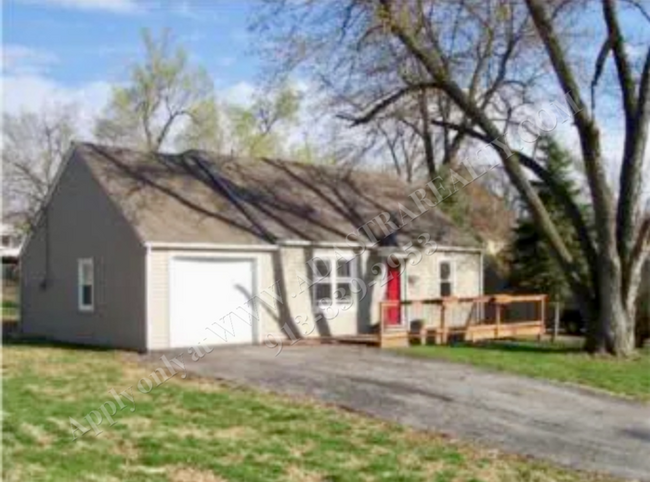 ADORABLE and CLEAN home in KCK-Coming SOON!! - ADORABLE and CLEAN home in KCK-Coming SOON!!