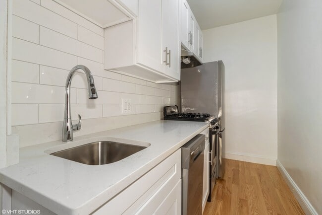 Photo - 95 Westland Ave