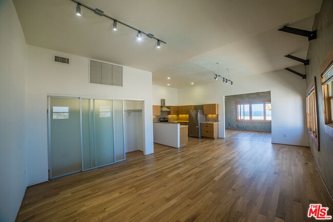 Photo - 8 Brooks Ave Unit 12