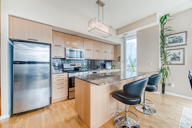 Photo - 55 Bremner Blvd