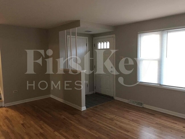 Photo - 13329 S Mackinaw Ave