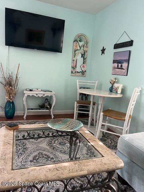 Photo - 2025 Date Palm Ave