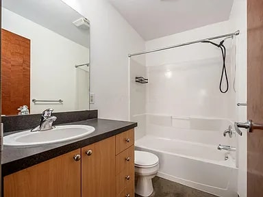 Photo - 769 N High St Unidad 303