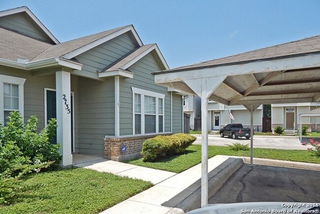 Photo - 2735 Crown Hollow