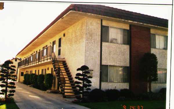 1430 - 1442 CON Carson St - 1430-1442 W Carson St Apartamentos