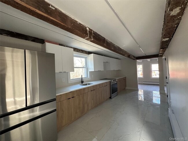 Photo - 1445 Burlingham Rd